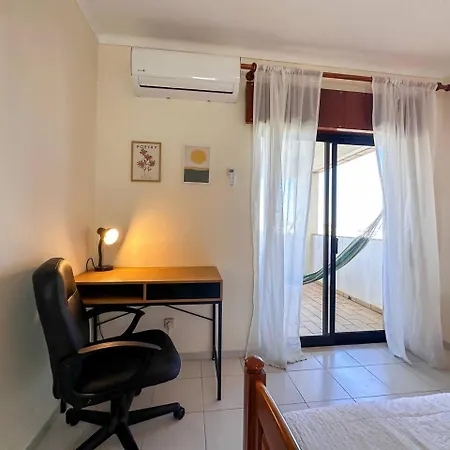 T2 C/ Varandas & Redes - Da Rocha 10min