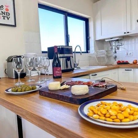 Apartment T2 C/ Varandas & Redes - Da Rocha 10min *